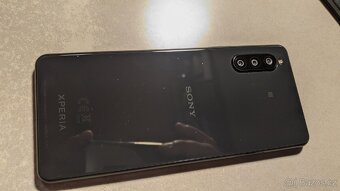 Sony Xperia 10 ii 4/128 GB jako nový. - 2