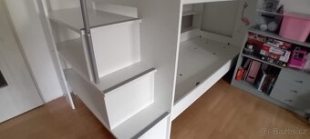Dvoupatrová postel - 2