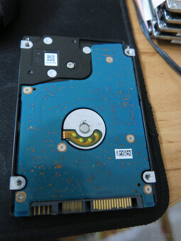 prodám disky Toshiba 2.5" 500GB SATA s Windows 10 Pro CZ - 2