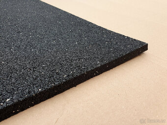 Fitness podložka 60x60 - velmi odolná - 2