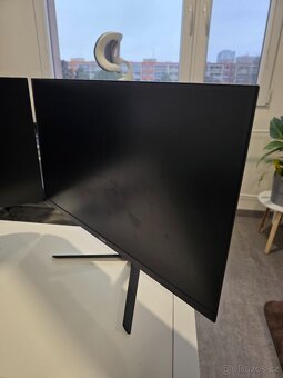 Monitory ChiQ 21,5" - 2