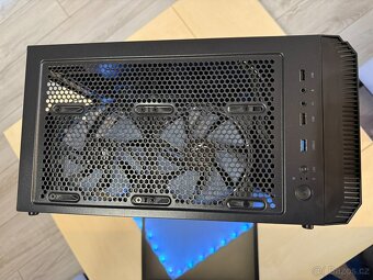 Počítačová skříň EVOLVEO M5 mATX - 2