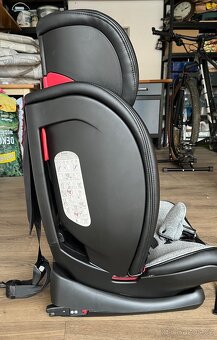 Detska autosedacka Reemy - 2