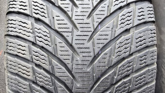 Zimní pneu 225/55/17 Nokian - 2