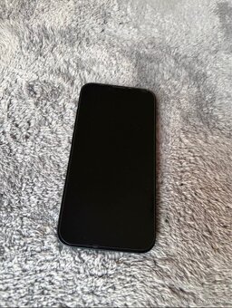 Apple iPhone 13 128GB - 2