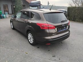 ford focus 2018/5 1.0 benzin 92 kw 1. majitel titanium - 2