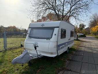 Karavan Hobby De Luxe 440 - 2