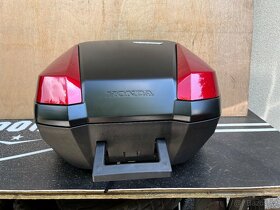 Honda Topcase na dvě přilby - 2