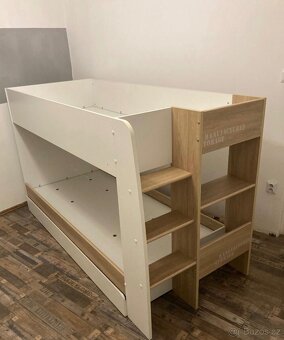 Dvoupatrová postel - 2