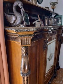 Starožitný nábytek - 2