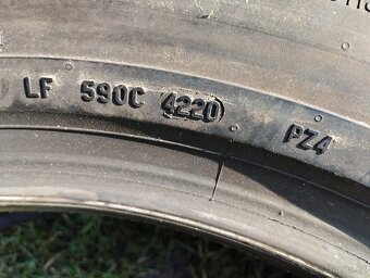 Pirelli 235/50 R19 DOT4220 - 2