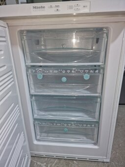 Mrazák Miele - 2