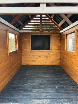 Dětský dřevěný domeček - 2