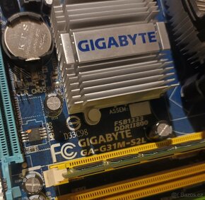 Intel Genuine 2140 LGA 775, 1 Gb, MB s VGA výstupem - 2