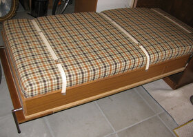 Výklopná postel s matrací - 2