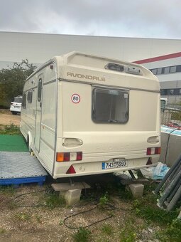 Karavan Avondale - 2