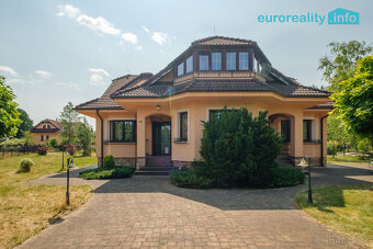 Prodej, rodinný dům, 314 m2, Karlovy Vary - Mezirolí - 2