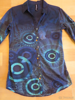 Dámská modrá košile s ornamenty zn. Desigual - 2