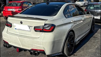 Podprahove lišty pro BMW F30 F31 - Černý Lesk - 2