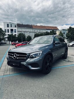 Mercedes-Benz - 2