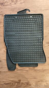 FORD FOCUS MK5 r.v. 2018- PŘESNÉ GUMOVÉ KOBERCE - 2