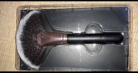 Kosmetický štetec - 2