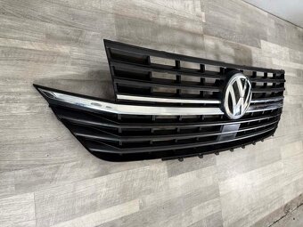 VW TRANSPORTER T6.1 - maska 7LA853651C 7LA853653J - 2