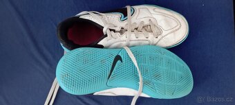 Sálovky Lotto a Nike - 2
