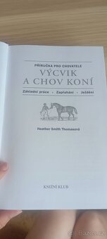 Kniha Výcvik a chov koní - Heather Smith Thomas - 2