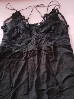 Saty' cerne s krajkou - 2