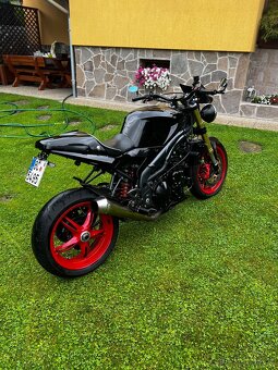 Triumph Speed Triple 1050 - 2