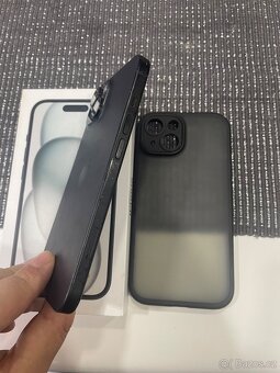 📱 iPhone 15 128 GB – Black - 2