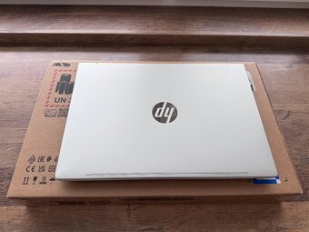 HP ProBook 460 G11 v TOP stavu v záruce do 2.1.2028 - 2