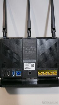 Asus RT-AC86U router s vynikající firmwarem Asus Merlin - 2