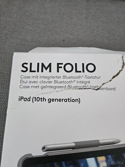 Logitech Slim Folio - Kryt s klavesnicou pro iPad [10th gen] - 2