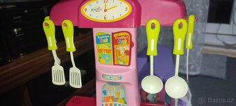 Kuchyňka s vybavením - 2