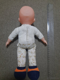 Starší panenka, miminko - 2