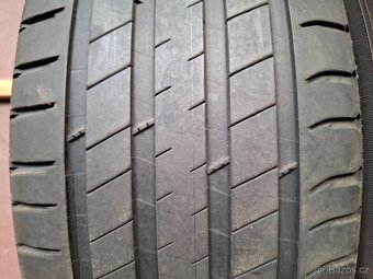 235/55/19 Michelin Letní 5,5 mm a 5 mm - 2