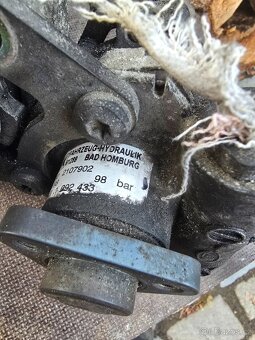 BMW E36 pumpa servořízení LUK - 2