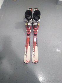 Sjezdové lyže, hůlky a boty - 2