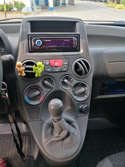 Prodam Fiat Panda 1.1, typ 169 žlute barvy rok 2007 - 2