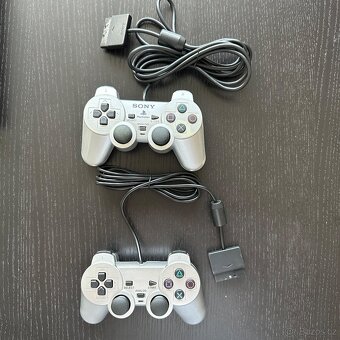 Playstation 2 PS2 slim scph 70004 silver + 2 hry - 2
