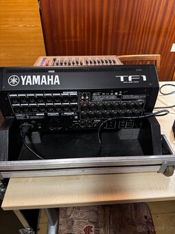 Yamaha TF1 - 2