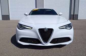 Alfa Romeo Giulia 2021 - 2