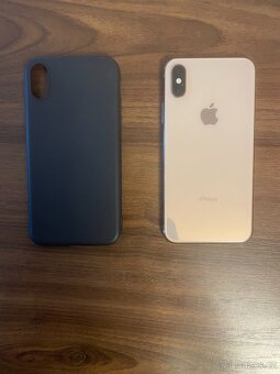 iPhone XS (256gb, baterie: 76%) - 2