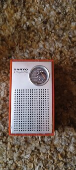Přenosné rádio Sanyo 6 Transistor TH‑632 – kapesní, vintage - 2