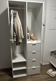Předsíňová šatní skříň + botník - 2