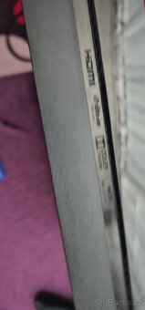 PS4 velmi pěkný stav - 2