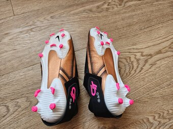 Kopačky Nike Phantom GT2 MG FlyEase vel.39 - NOVÉ - 2