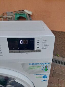 Pračka Beko WRE 6512 CS BWW. Slim. En. tř. A+++. 1000 ot. - 2